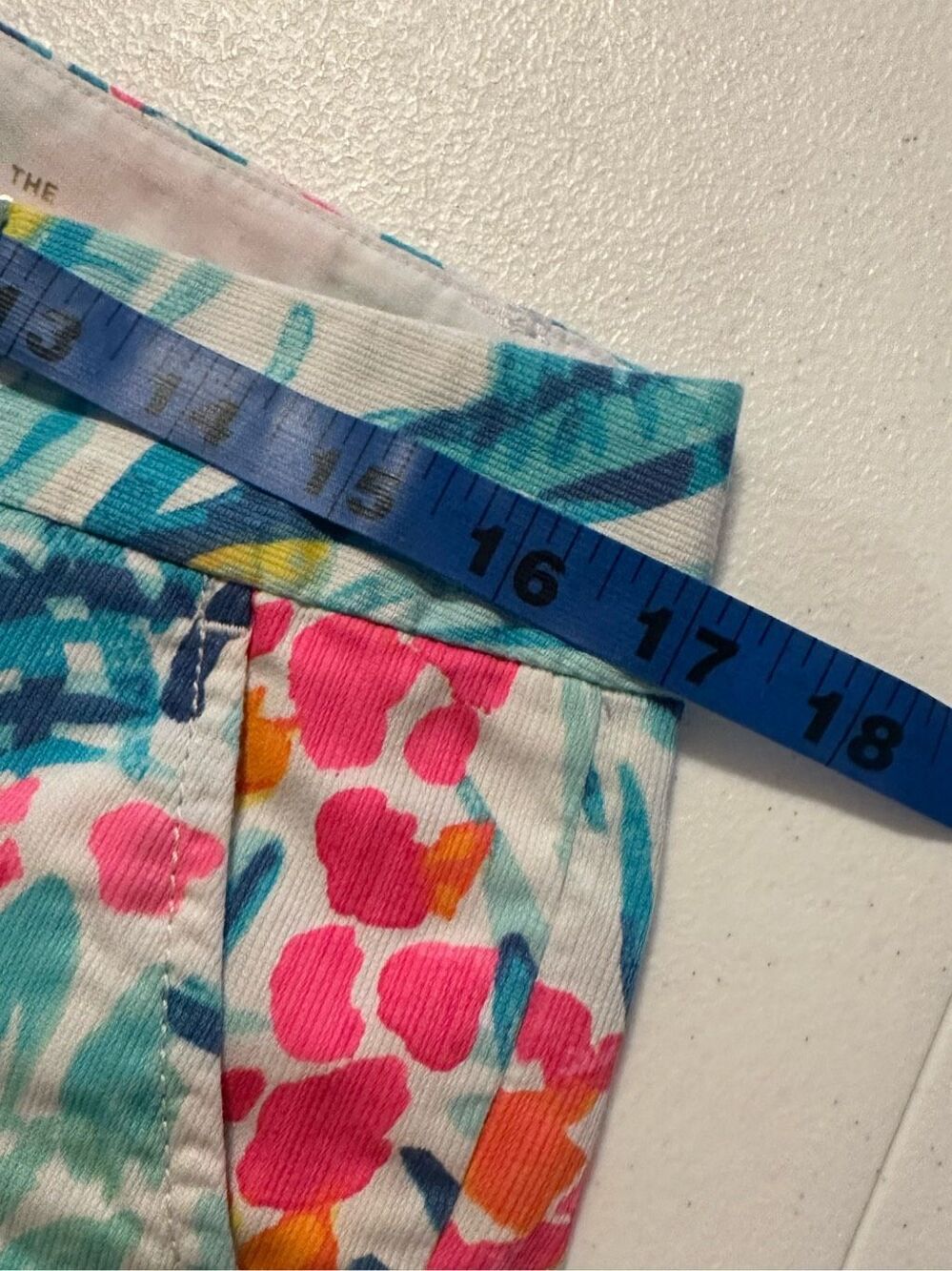 Lilly Pulitzer Women's Serene Blue Tippy Top Cotton The Callahan Shorts Size 6 - Picture 3 of 9